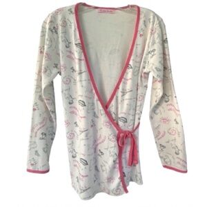 Chic White and Pink Trim Robe